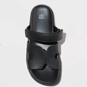 Chunky and new black sandals only worn a few times